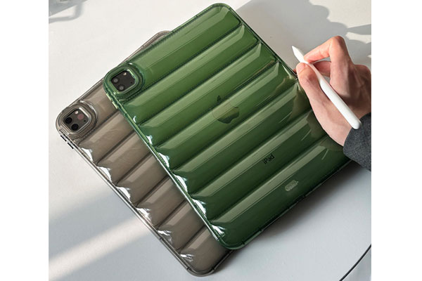 green puffer case-ipad